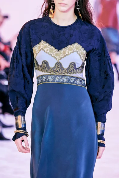 Look 51